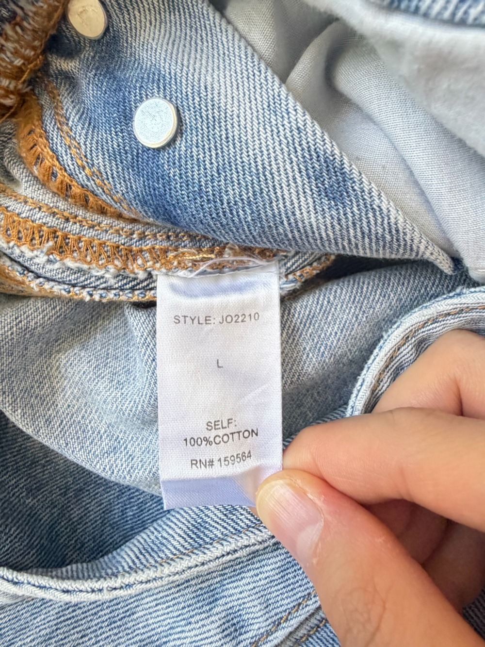 NWT BLUIVY - DENIM BARREL OVERALLS IN LIGHT WASH SIZE L - Picture 8 of 13